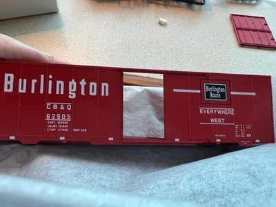 HO Red Caboose Burlington Chinese Red 40' ACF 6' Door boxcar CB&Q  #62905 NIOB - Image 1 of 4