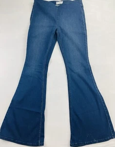 Free People Bell Bottom Pull Up Jeans size 31 (*See Measurements In Photos) - Picture 1 of 8