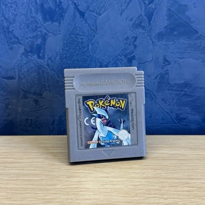Pokemon ARGENTO Nintendo Game Boy Color ITA - BATTERIA NUOVA Adesivo BELLO - Immagine 1 di 4