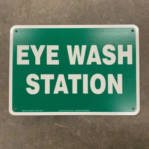 Eye Wash Station Sign! 7" x 10" Green Thick Plastic Safety Construction Industry - Picture 1 of 3