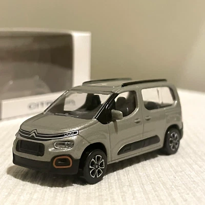 Modellino Norev Citroen Berlingo 3 III 1/64 3 inches Citroën Nuova Con Box - Immagine 1 di 4