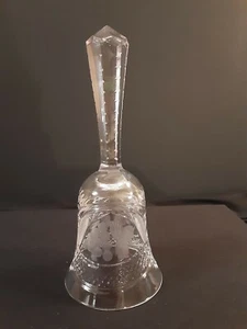 Crystal Cut Glass Bell Etched Grapes No Ringer - Picture 1 of 7