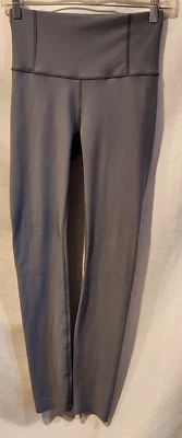 LULULEMON ZONED IN TIGHT SENSEKNIT 反光尺寸 6 灰色/钢 — 第 1/4 张图片