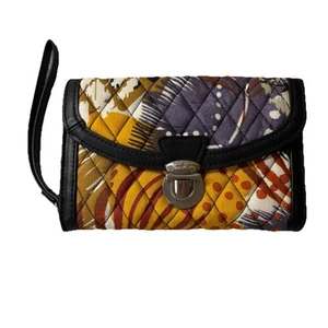 VERA BRADLEY Painted Feathers Pushlock Zip Quilted Ultimate Wristlet - Picture 1 of 5