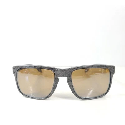 Gafas de sol Oakley Holbrook OO9102-B7 57-18-137 cuadradas grano madera marrón Foto 1 de 4