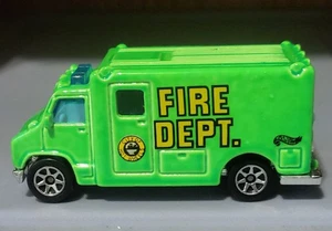 Diecast Vintage 1988 Hot Wheels Lime Green Fire Dept. Ambulancia paramédicos 1:64 - Imagen 1 de 5
