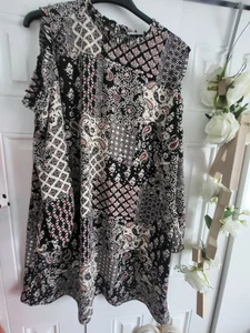George - UK18, Black Patterned Short Dress, Shoulder Cut Out Detail, 3/4 Sleeves - Picture 1 of 7