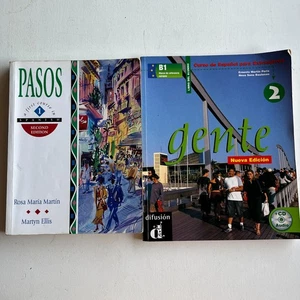 2x Spanish Learning Books Beginner and Intermediate Pasos 1 course book / Gente - Picture 1 of 7