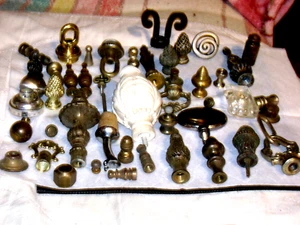 Juego de 50 acabados arquitectónicos, diferentes: marca, tamaño, material, metal, color, - Imagen 1 de 13