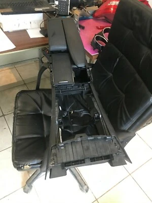 ACCOUDOIR CENTRAL MERCEDES-BENZ CLASSE C W 204  - Immagine 1 di 2