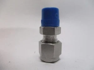 Ham-let 768LSS1/4X1/8 316 SS Male Connector 1/8" MNPT X 1/4" Tube OD - Picture 1 of 4