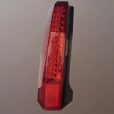2004-2009 Cadillac SRX Left Driver Side Tail Light Lamp Assembly OEM 25936965 - Изображение 1 из 4