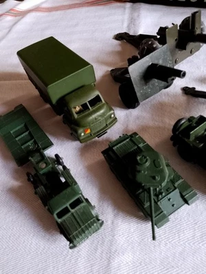 Lotto Vintage ‘50s Diecast Dinky Toys Lesney Mercury....  - Immagine 1 di 4