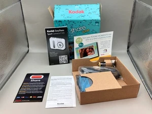 Kodak EasyShare Sport C123 12.0MP Digicam Digital Camera BLUE New - Picture 1 of 13
