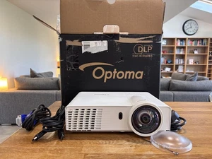 Optoma GT760 Short Throw 3,400 Lumens Home Cinema Projector WXGA HD HDMI Golf - Picture 1 of 23