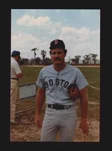 1985 Wade Boggs  BOSTON RED SOX  UNSIGNED  4 x 5-7/8  Type 1 SNAPSHOT PHOTO #1 - Picture 1 of 1