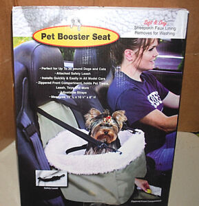 Pet Car Booster Comfortable Seat & Carrier For Cats & Dogs New in Box  S5464