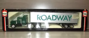 1:87 HO Scale Truck Herpa Roadway Canadian Arrow Tractor Trailer Semi Truck - Picture 1 of 11