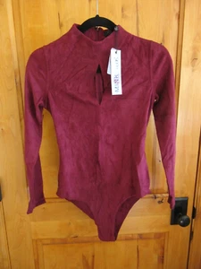 MINKPINK SIZE S FEEL AGAIN FAUX SUEDE BODYSUIT SOLID CRANBERRY LSLV TOP KEYHOLE - Picture 1 of 6