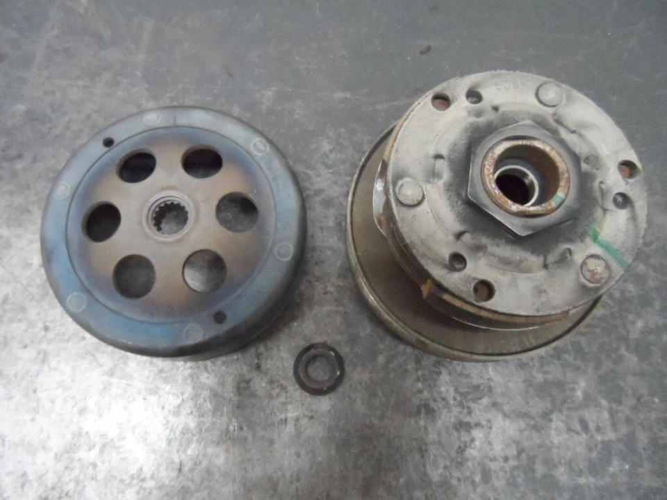 Embrague Yamaha Breeze 125 1989-2004 3FA-16620-00-00 usado OEM E-9 Foto 1 de 4