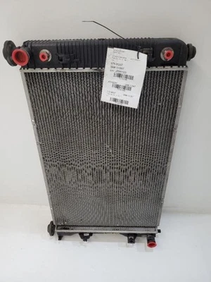 2010 11 12 13 14 15 16 2017 CHEVROLET EQUINOX 2.4L Radiator 25952759 10-17  Foto 1 de 4