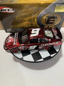 RARO* Kasey Kahne ELITE #9 Dodge Dealers ACTUALIZADO Novato Año 2004 1/24 Diecast - Imagen 1 de 13