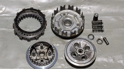 GENUINO HONDA XL600R XL600M 1983-87 CONJUNTO EMBRAGUE COMPLETO Foto 1 de 4