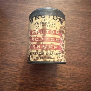 Vintage 1,5 OZ. Bruton Scotch Snuff Tin Nashville Tennessee “Calidad Superior” - Imagen 1 de 4