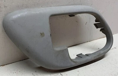 1995-1999 Used Chevy GMC C/K 1500 2500 3500 Truck LH Door Panel Handle Trim - Изображение 1 из 4