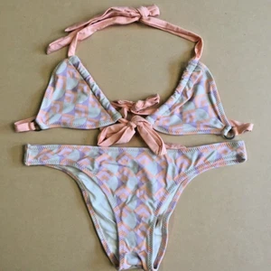 BNWOT Tigerlily Womens Bikini 2 Piece Multi Coloured Size 12 - Picture 1 of 7