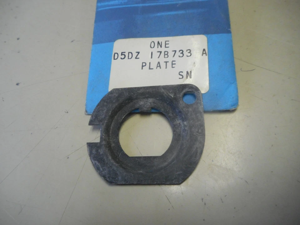 NOS 1977 78 79 FORD GRANADA ESPEJO RETROVISOR EXTERIOR PLACA DE MONTAJE DIESTRO Foto 1 de 1