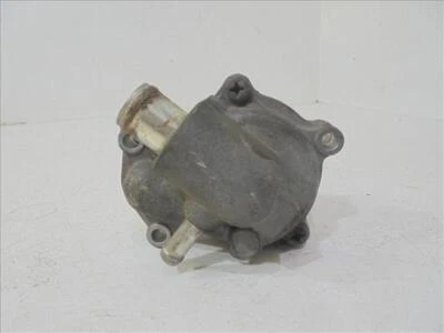 pompe à eau pour SUZUKI BURGMAN 250 . 2007 26422 - Photo 1/4