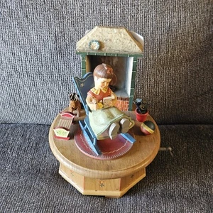 VTG Anri Reuge Swiss Scarlett Ribbon Italy Hand Carved Wood Rotating Music Box - Picture 1 of 6
