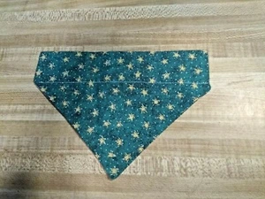 BNWOT Handmade 100% Cotton Green with Gold Stars Collared Bandana - Picture 1 of 1