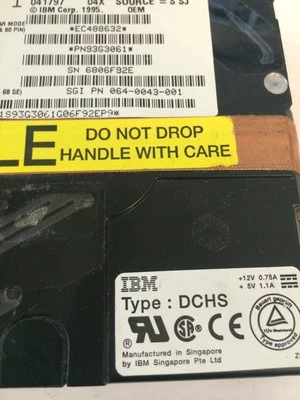 IBM DCHS-04X 68 Pin 4GB SCSI HDD - Image 1 of 4