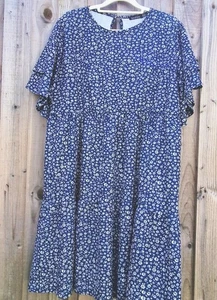Boohoo Women's Navy Floral Pattern Knee-length Flare Dress Size UK 16 - Picture 1 of 9