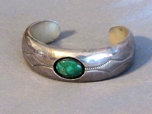Navajo Made Sterling Silver Bracelet Green Turquoise 5 1/4"+ 1 1/4" Gap (6 1/2") - Picture 1 of 5