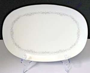 Plato ovalado Noritake AMY 2154 flores blancas 13", Japón - Imagen 1 de 4