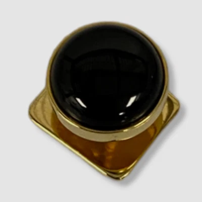 Tachuela de ónix negro dorado Ox & Bull de $80 para hombre Foto 1 de 3