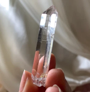 SELTENER WUNDERSCHÖNER KOLUMBIANISCHER LEMURISCHER LICHT BRILLANTER GLÄNZENDER KRISTALLPUNKT *3 - Bild 1 von 3