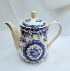 VINTAGE ENGLISH IRONSTONE CHINA BLUE & WHITE FLORAL TRANSFER PATTERN TEAPOT - Picture 1 of 9