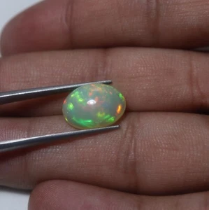 10x14 MM 4 Cts Natural AAA Grade Multi Fire Ethiopian Opal Oval Cabochon - Picture 1 of 9