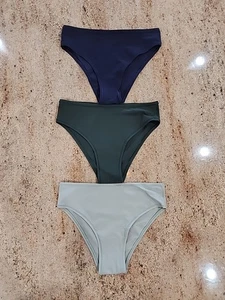 New Women's SKIMS Set Of 3 Fits Everybody Cheeky Brief Panty Size M - Picture 1 of 3