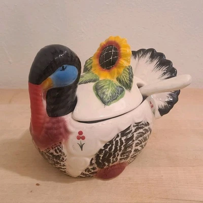 Barco de salsa de cerámica esmaltada de pavo de colección de los años 90 con tapa y cucharón otoño peregrino usado en excelente estado Foto 1 de 4