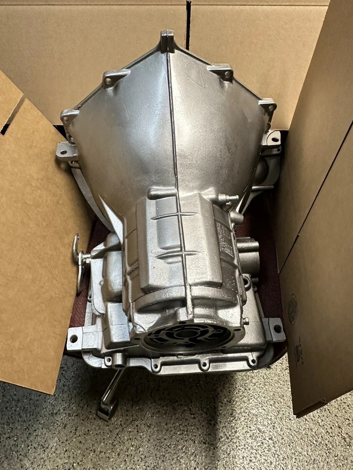 PPOWEGLIDE GMC CHEVY TRANSMISSION ALUMINUM CASE ONLY EMPTY  - Image 1 of 4
