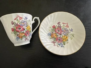 Royal Sutherland H&M Fine Bone China Teacup & Saucer (Pink Yellow Purple Floral) - Picture 1 of 10