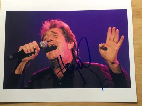 Huey Lewis Signed 8x10 Cover