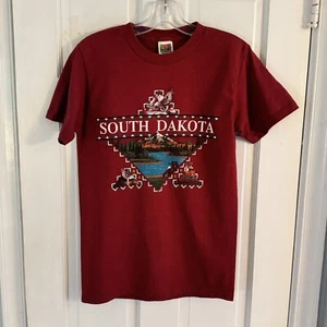 VTG 90's South Dakota Mountains Lake Native Americans Animal T-Shirt Adult Sz XS - Picture 1 of 8