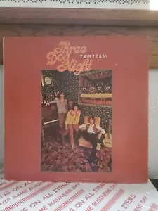 Three Dog Night Vinyl LP It Ain't Easy - Vg/EX - Picture 1 of 3