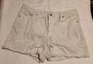 Universal Thread Shorts Size 12/31R High Rise Midi White Denim Stretch EUC - Picture 1 of 6